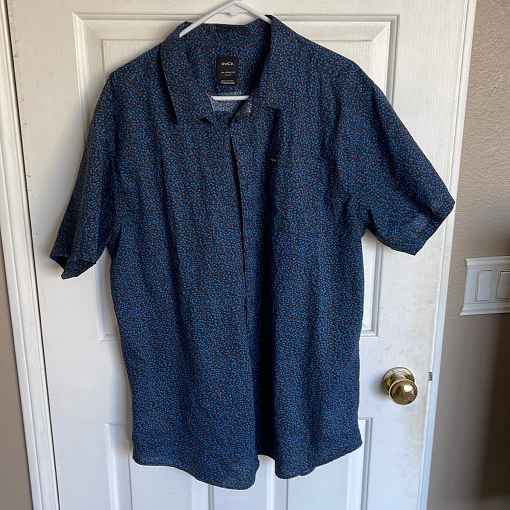 RVCA short sleeve button down shirt